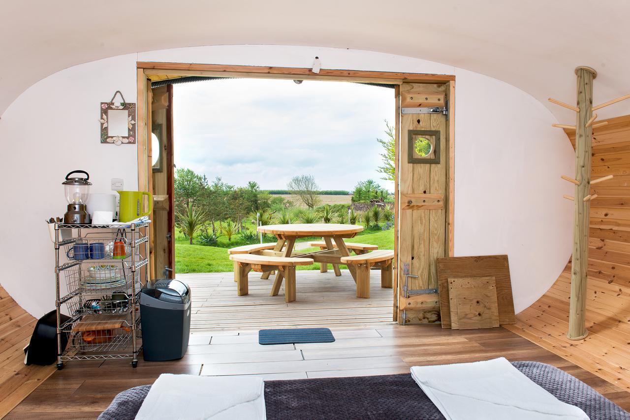 Atlantic Surf Pods Villa บู๊ด ภายนอก รูปภาพ