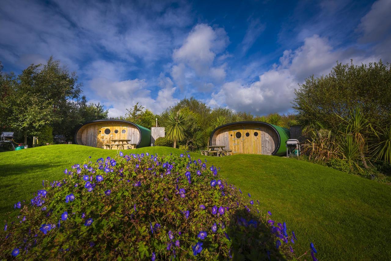 Atlantic Surf Pods Villa บู๊ด ภายนอก รูปภาพ