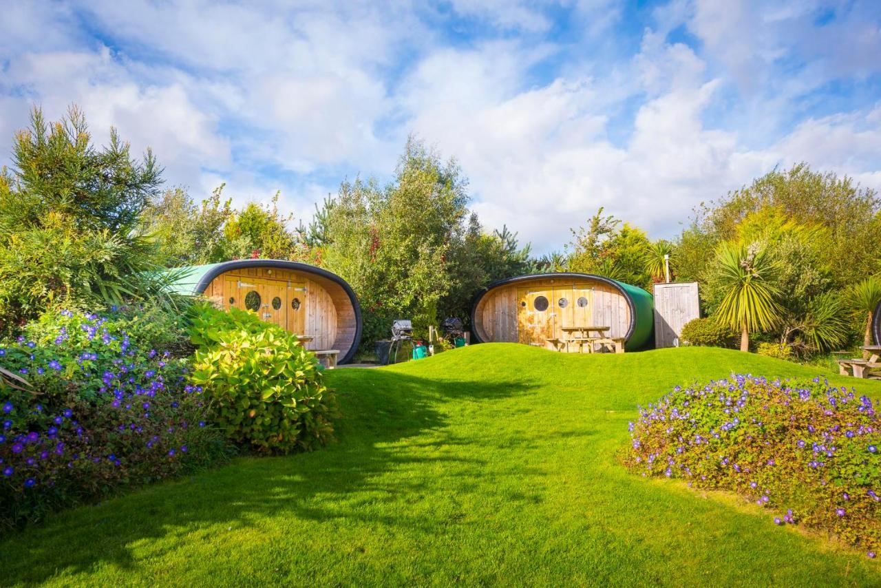 Atlantic Surf Pods Villa บู๊ด ภายนอก รูปภาพ