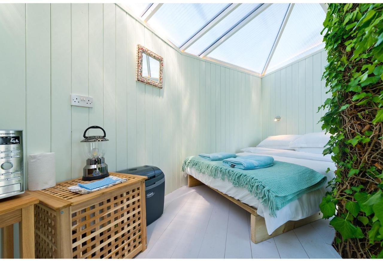 Atlantic Surf Pods Villa บู๊ด ภายนอก รูปภาพ
